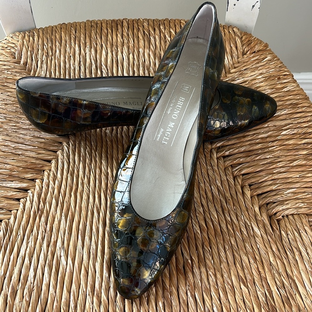 Bruno Magli Athena Multi Colored Patent Leather Pumps Size 9.5 AAAA EUC